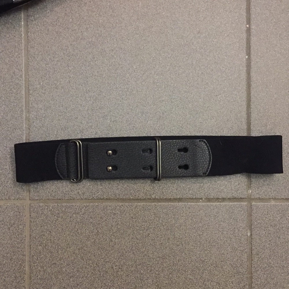 Bcbg black fashion belt